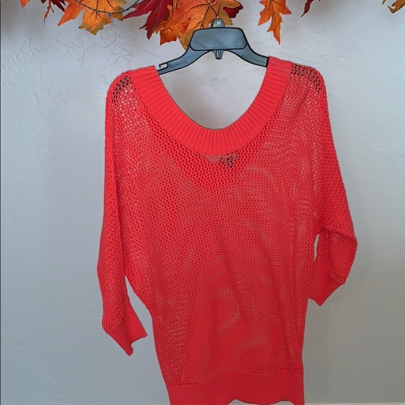 🌺 Coral Express Sweater 🌺 - Picture 3 of 4